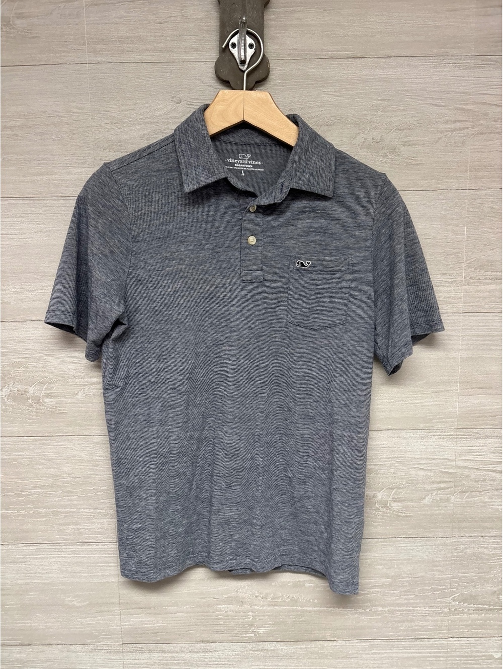 * | Vineyard Vines | polo. Size L.